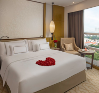 Suit Honeymoon Room